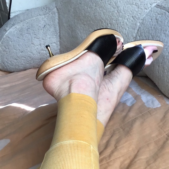 Finaaal RARE ! Gone tomorrow! SALE 🌟⚡️Phyllis Poland wood leather slide! - Picture 3 of 8